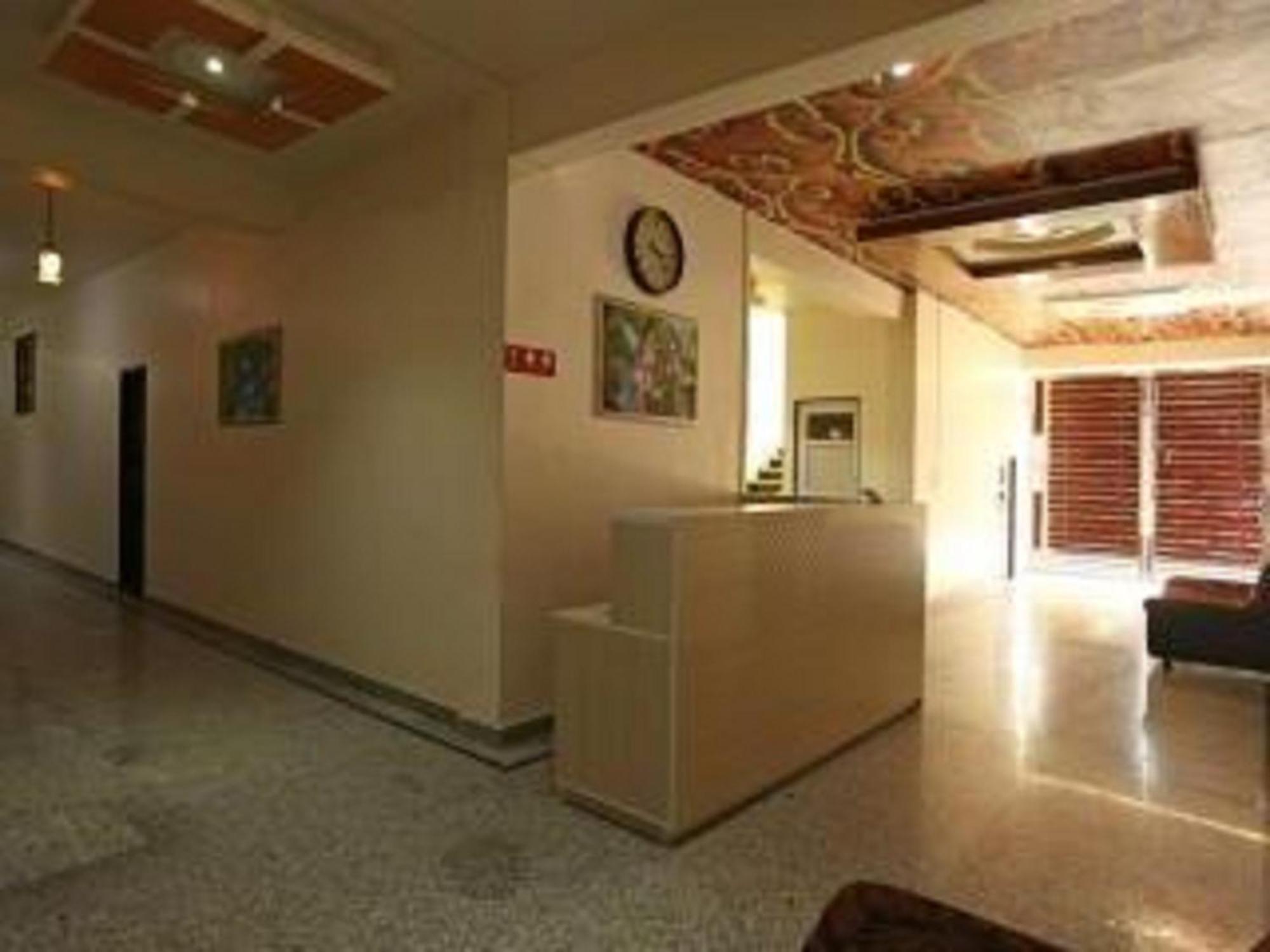 Anamsa Residency Hotel Vrindāvan Exterior foto