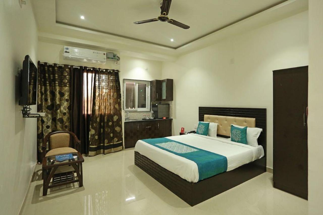 Anamsa Residency Hotel Vrindāvan Exterior foto