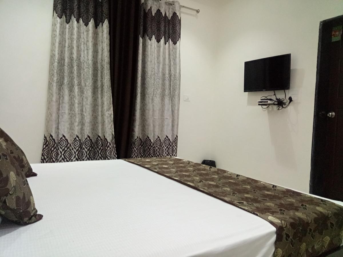 Anamsa Residency Hotel Vrindāvan Exterior foto